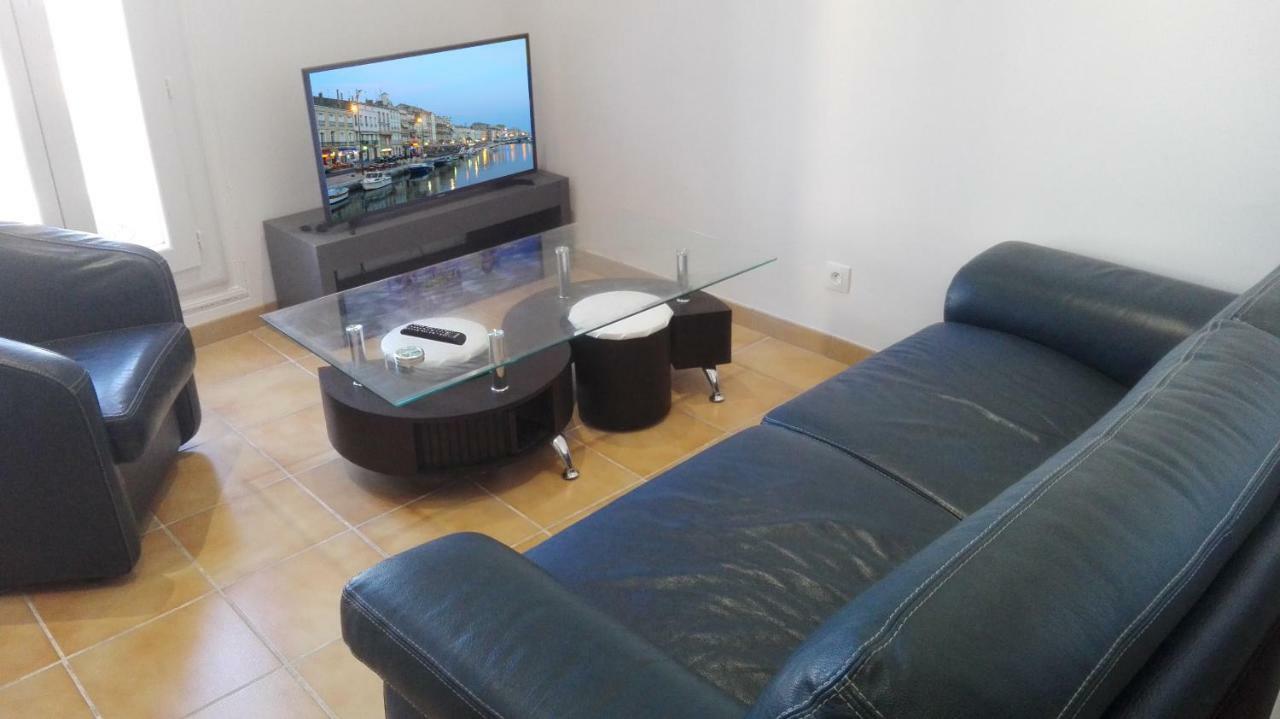 Le Montmorency Apartment Sete Exterior photo